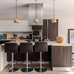 Spacious Seaside Sanctuary In The Heart Of With An Outdoor Terrace, In The Perfect Location * סליאמה