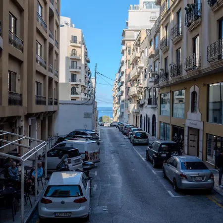 Apartment Spacious Seaside Sanctuary In The Heart Of With An Outdoor Terrace, In The Perfect Location Sliema