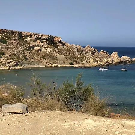 Spacious Seaside Sanctuary In The Heart Of With An Outdoor Terrace, In The Perfect Location Sliema