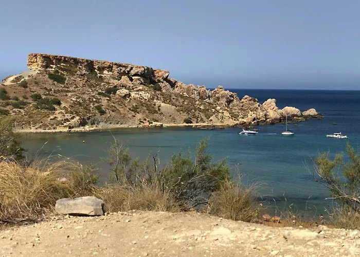 Spacious Seaside Sanctuary In The Heart Of With An Outdoor Terrace, In The Perfect Location Sliema