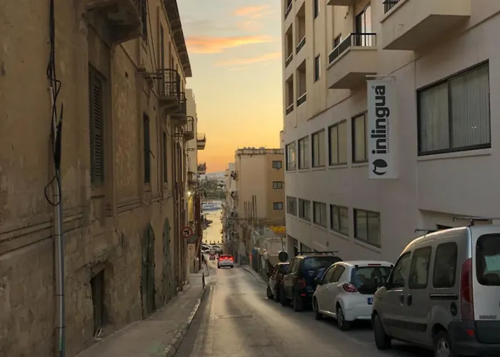 Apartament Spacious Seaside Sanctuary In The Heart Of With An Outdoor Terrace, In The Perfect Location Sliema